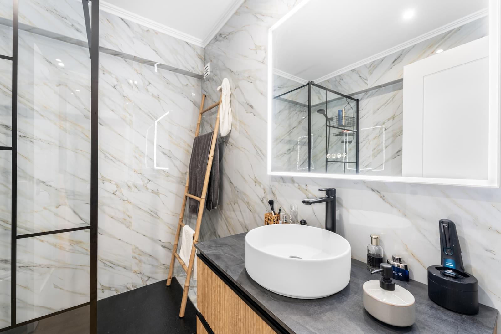 1 Bedroom Apartment/Flat's Image 11