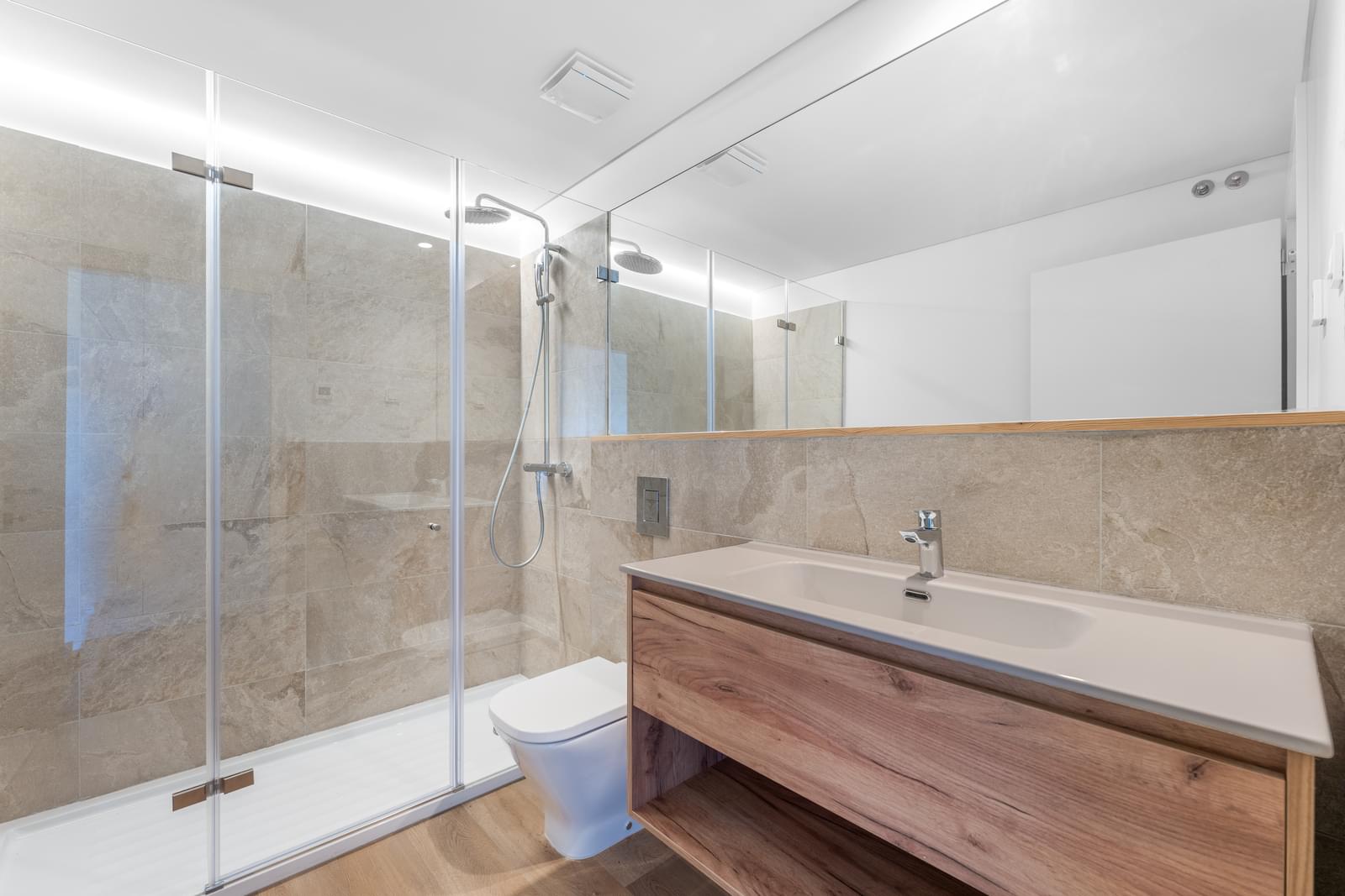 4 Bedroom Apartment/Flat's Image 28