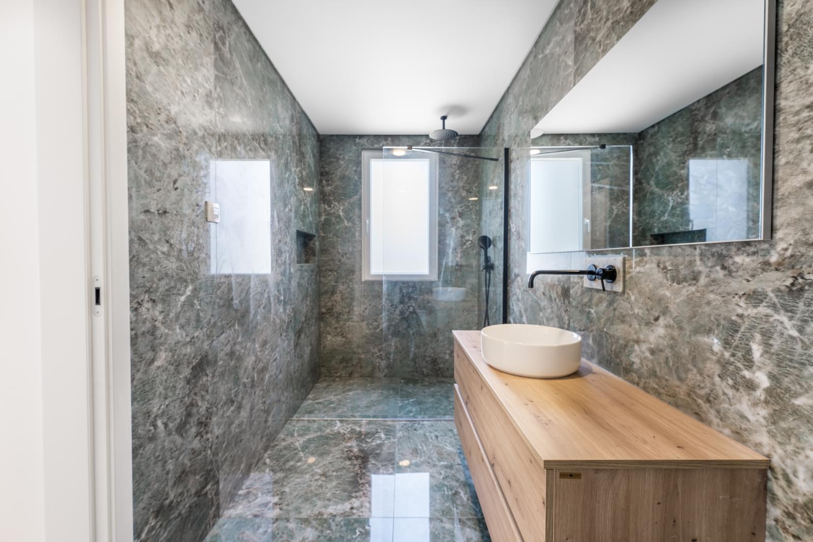 5 Bedroom Villa/Townhouse's Image 13