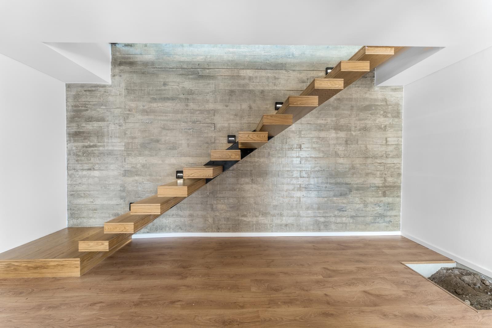 5 Bedroom Villa/Townhouse's Image 24