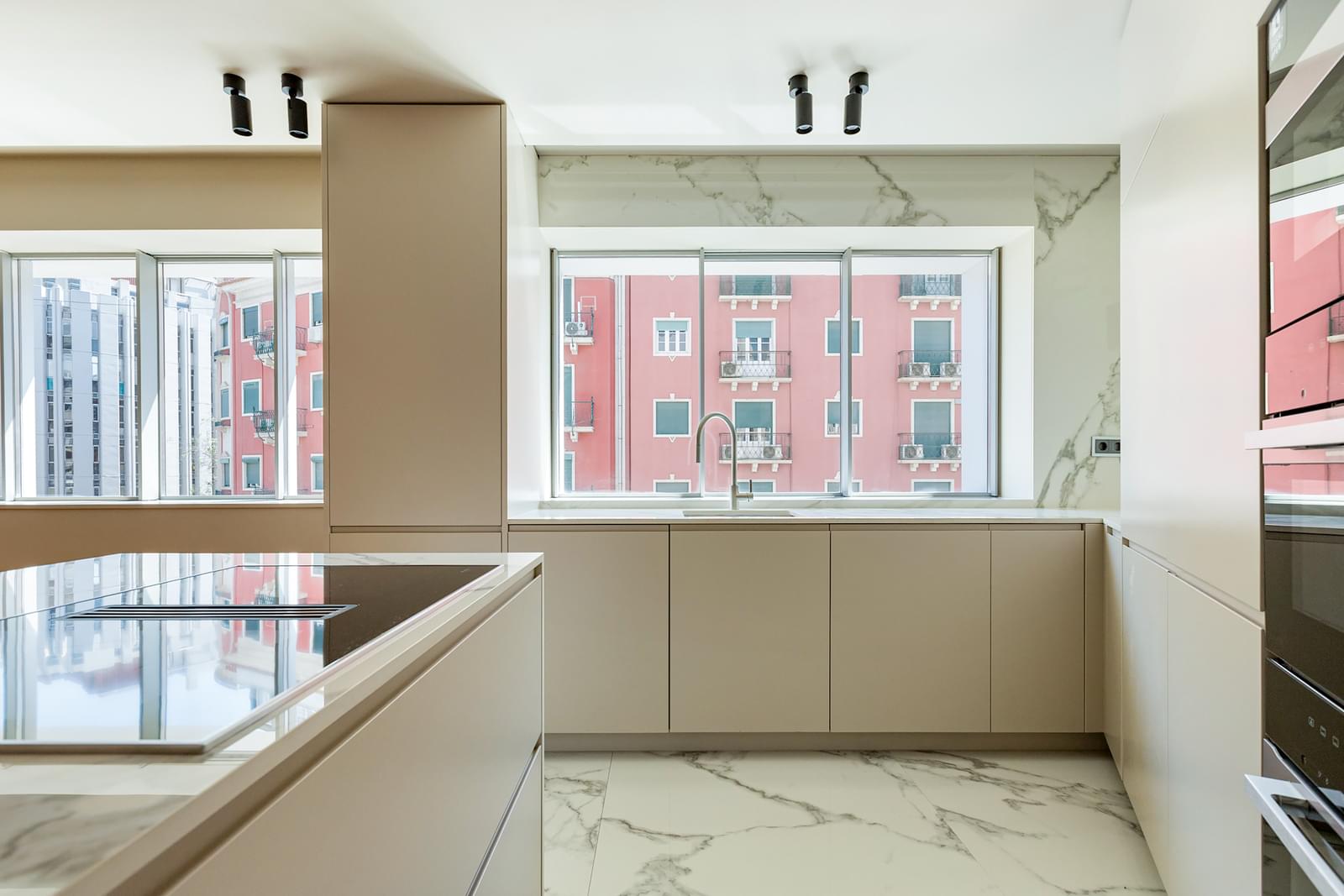 2 Bedroom Apartment/Flat's Image 41