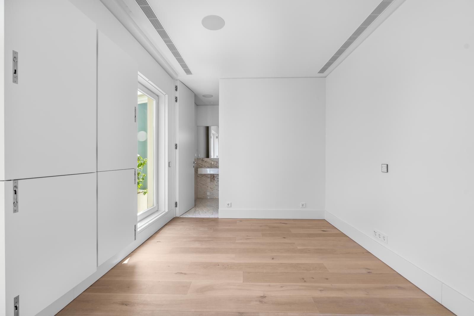 1 Bedroom Apartment/Flat's Image 5