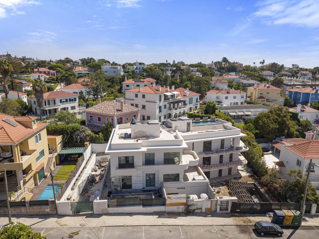 4 Bedroom Penthouse with swimming pool, Estoril, Cascais