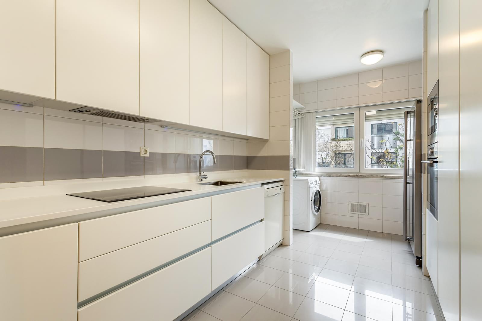Apartamento T3 com piscina, Lumiar, Lisboa - Imagem 8