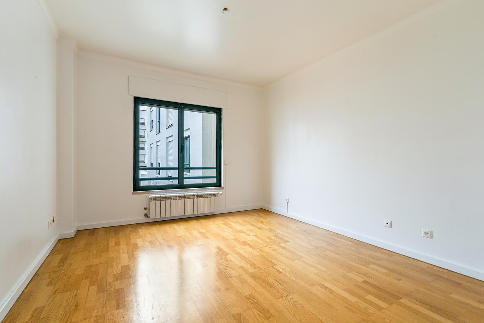 Apartamento T3 com piscina, Lumiar, Lisboa - Imagem 13