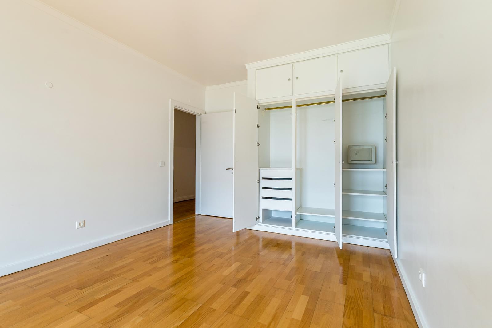 Apartamento T3 com piscina, Lumiar, Lisboa - Imagem 17