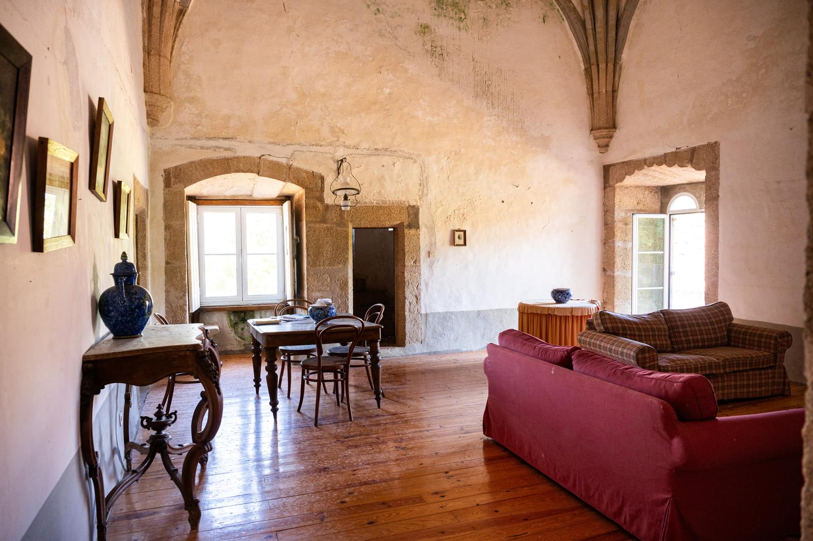 10 Bedroom Farm/Ranch/Plantation's Image 8