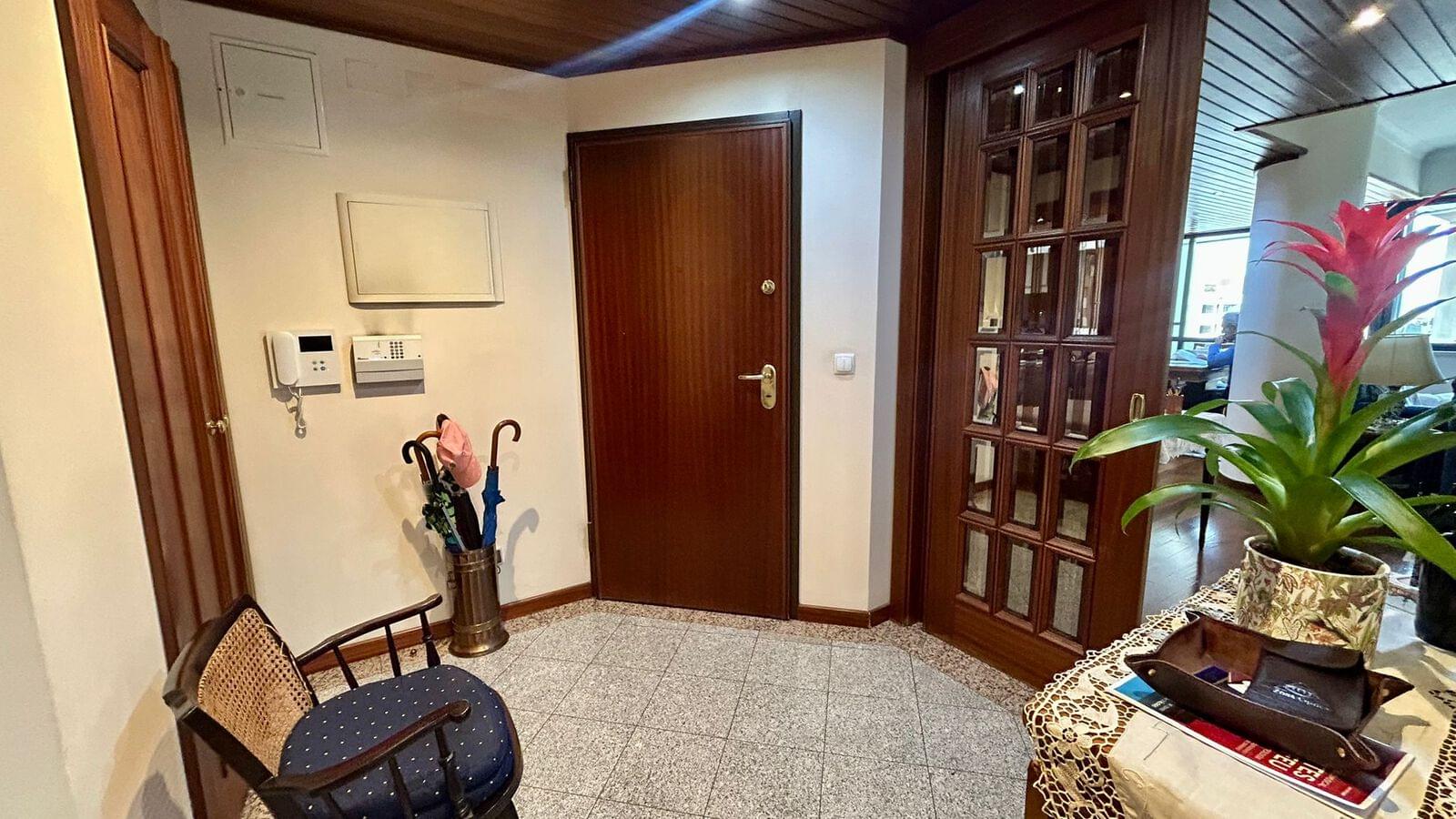 4 Bedroom Apartment/Flat's Image 5