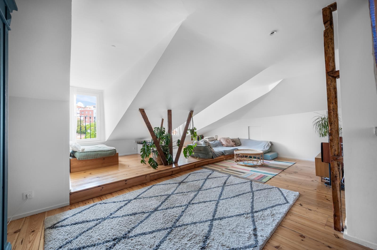 2 Bedroom Apartment/Flat's Image 3