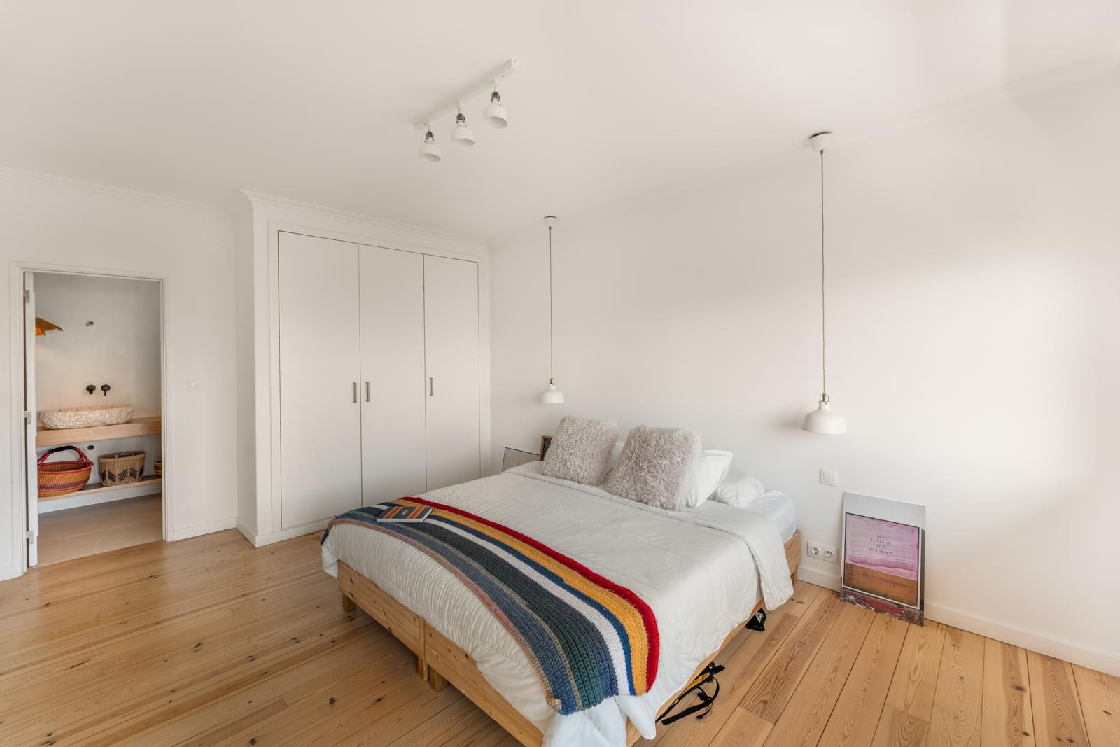 5 Bedroom Villa/Townhouse's Image 4