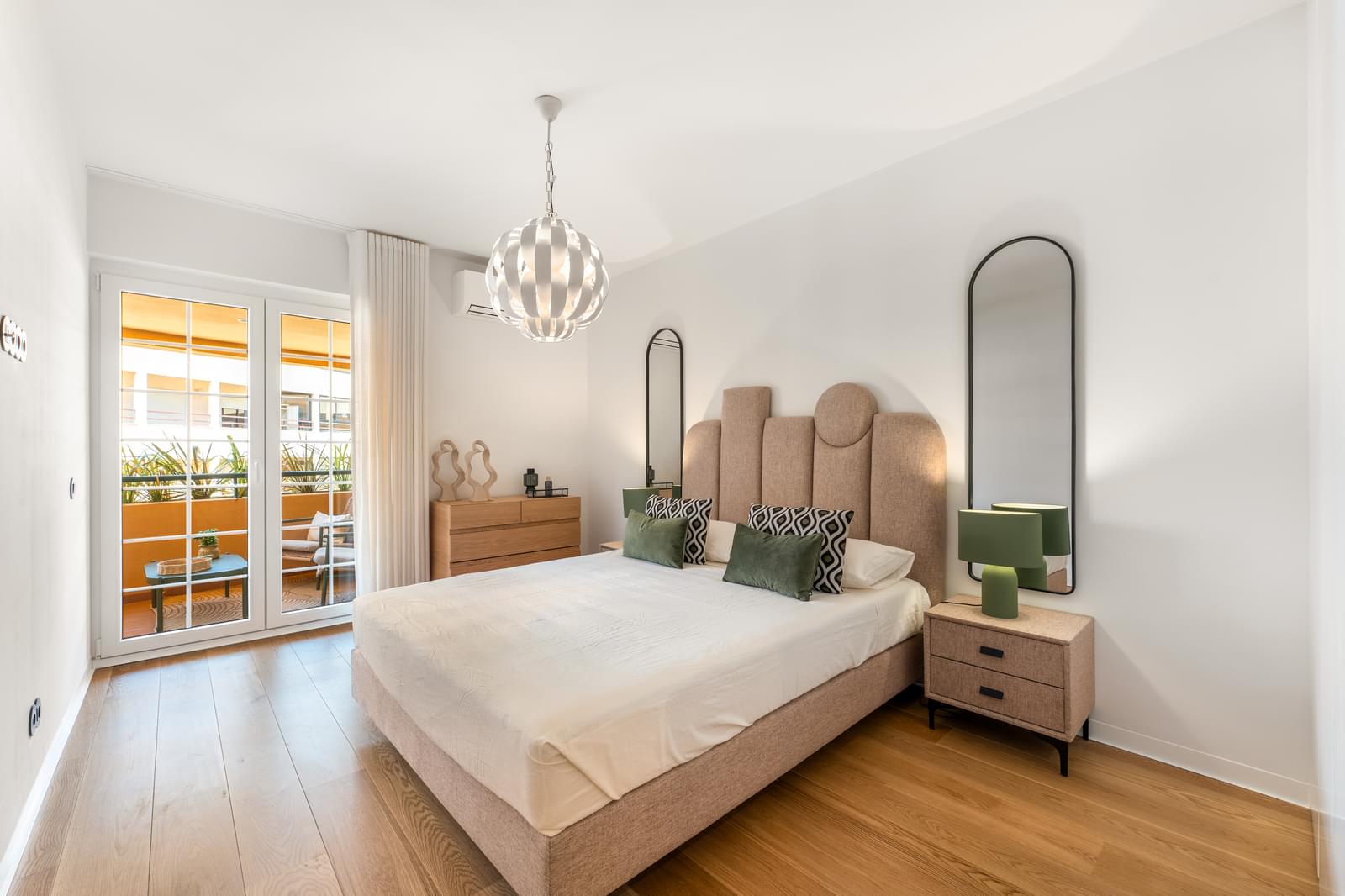 1 Bedroom Apartment/Flat's Image 12