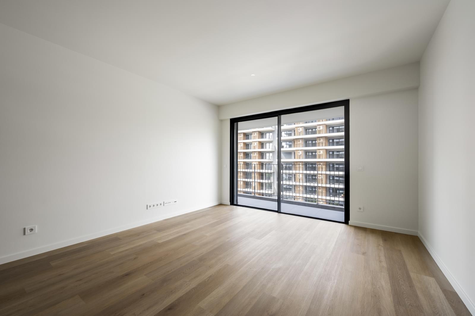 Apartamento T2 com estacionamento, Miraflores, Oeiras - Imagem 9