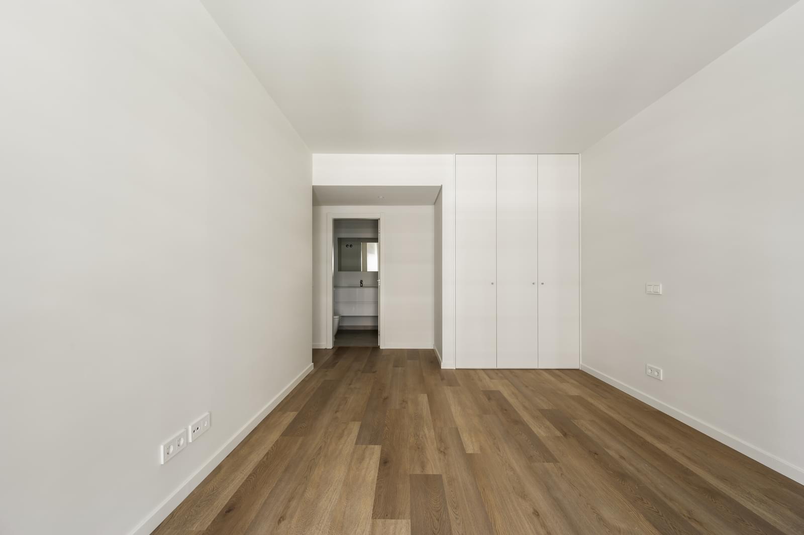 Apartamento T2 com estacionamento, Miraflores, Oeiras - Imagem 15