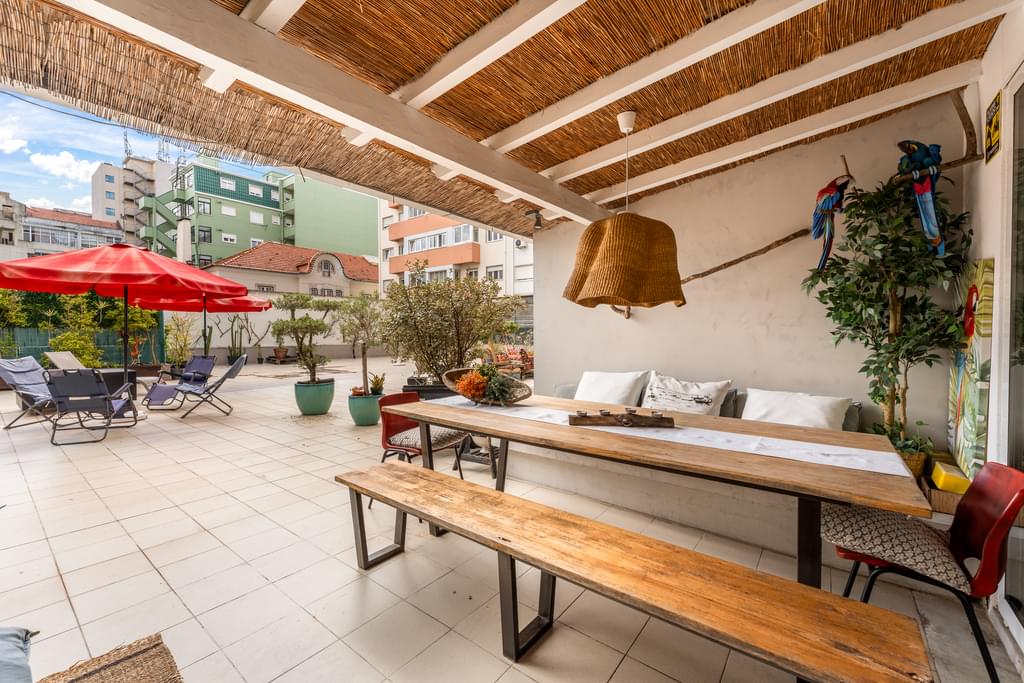4 Bedroom Apartment with parking, Avenidas Novas, Lisboa 3371897733