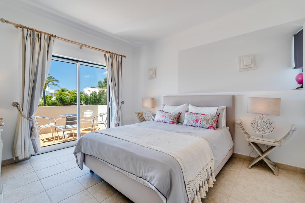 4 Bedroom Detached house with swimming pool, Ferragudo, Lagoa 3329256985
