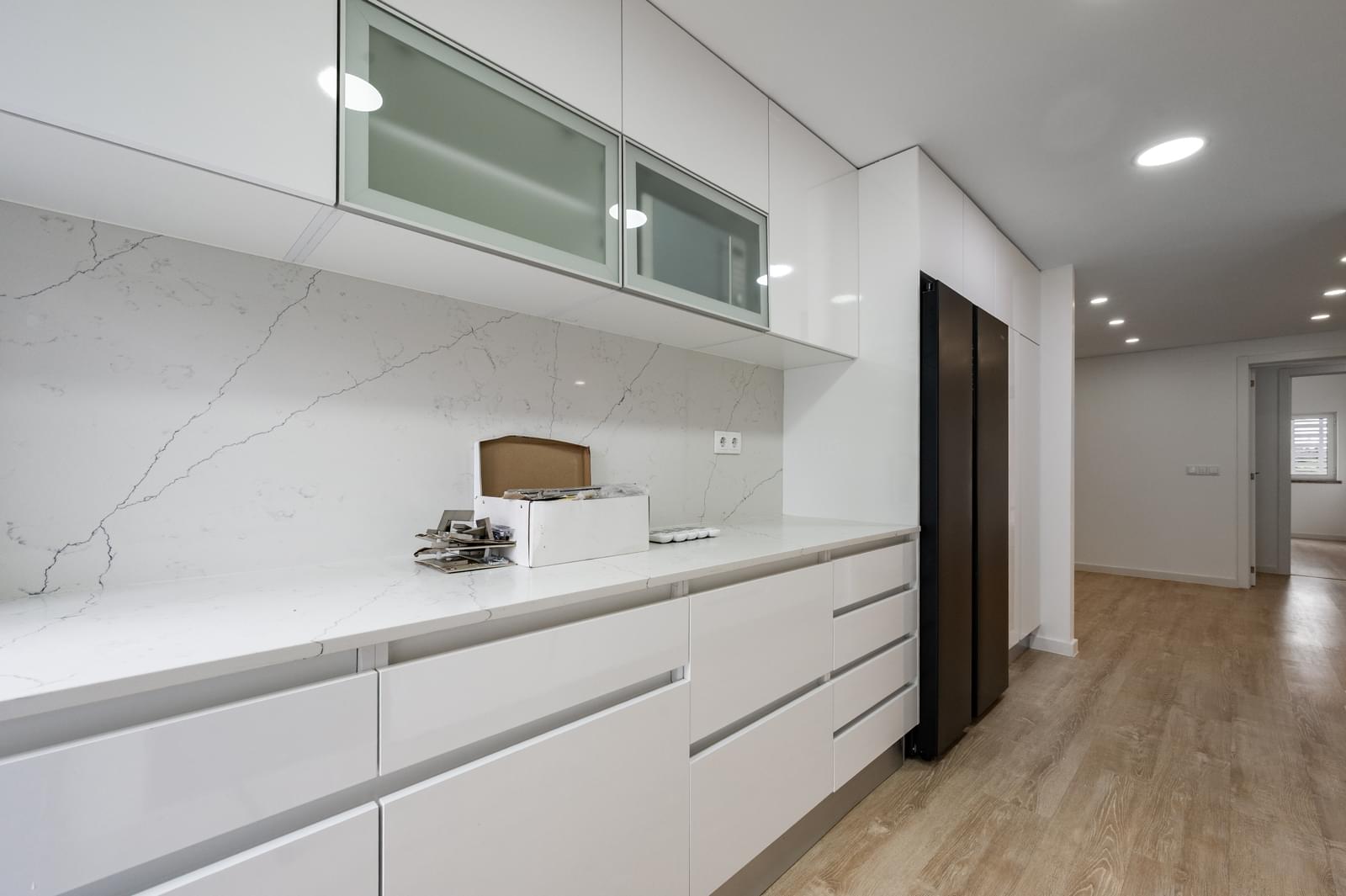 Apartamento T4 com varanda, Paço de Arcos, Oeiras - Imagem 9