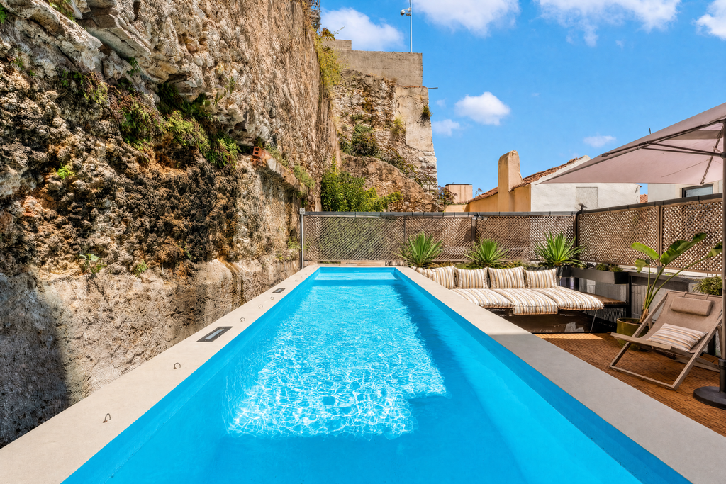 4 Bedroom House with swimming pool, 24 de Julho, Lisboa 2936543324