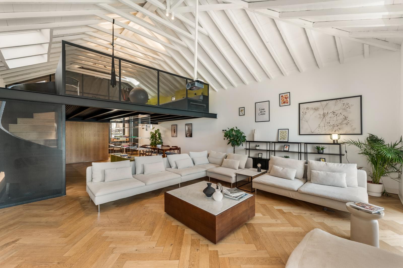 4 Bedroom Villa/Townhouse's Image 9