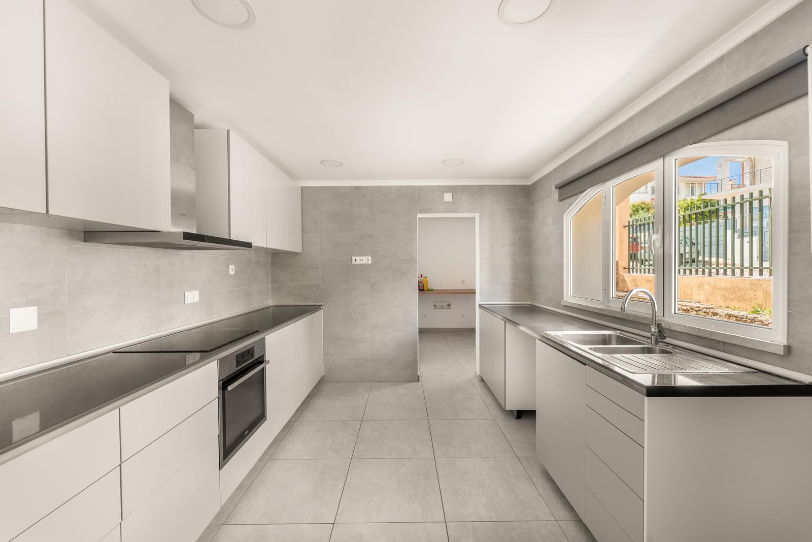 4 Bedroom Villa/Townhouse's Image 18