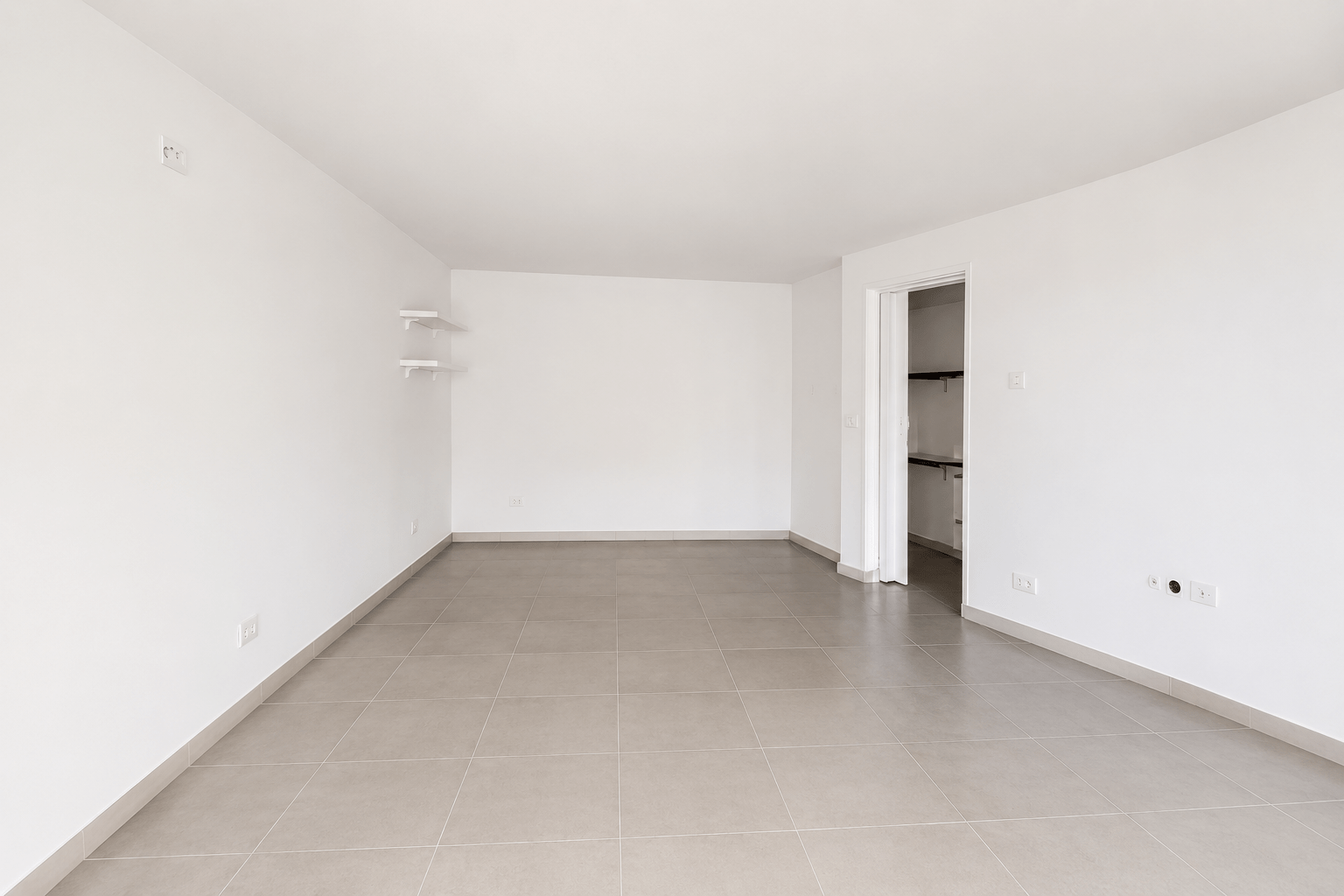 4 Bedroom Villa/Townhouse's Image 49