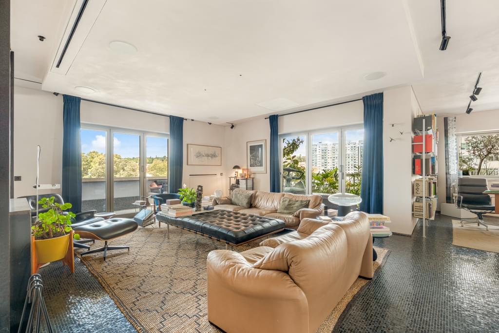 2 Bedroom Apartment with a view, Restelo, Lisboa 1542539583