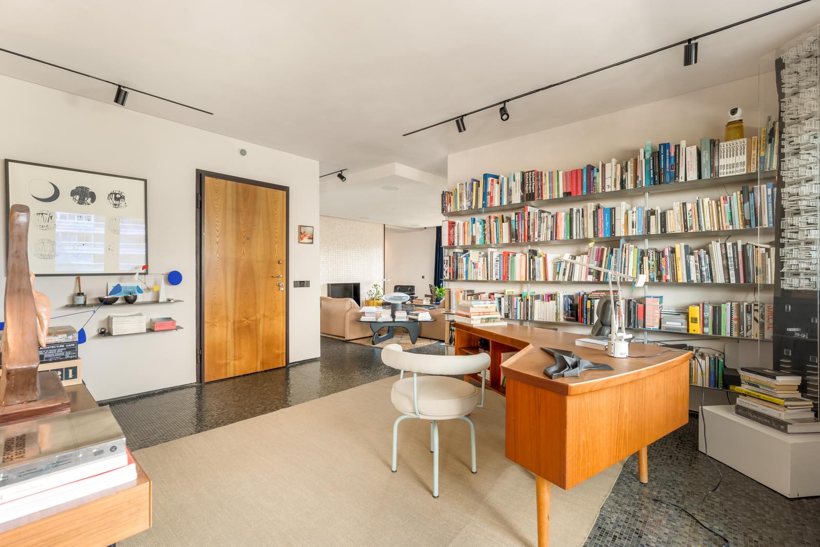 2 Bedroom Apartment/Flat's Image 8