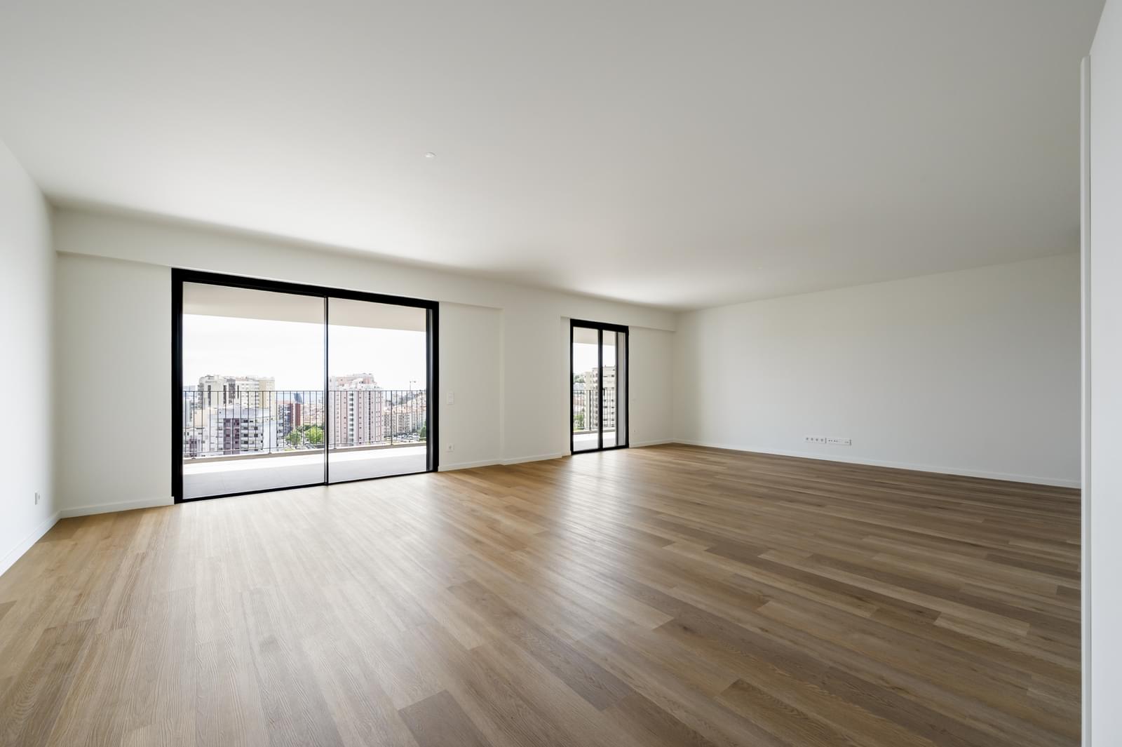 Apartamento T4 com piscina, Miraflores, Oeiras - Imagem 2