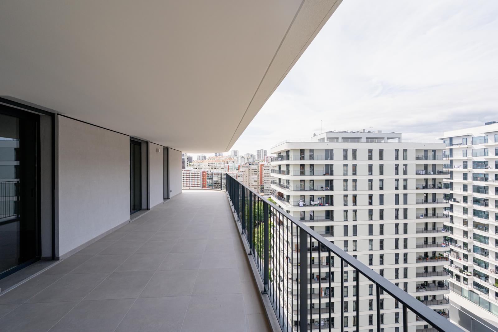 Apartamento T4 com piscina, Miraflores, Oeiras - Imagem 10