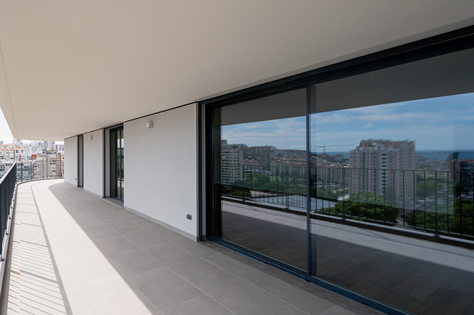 Apartamento T4 com piscina, Miraflores, Oeiras - Imagem 8