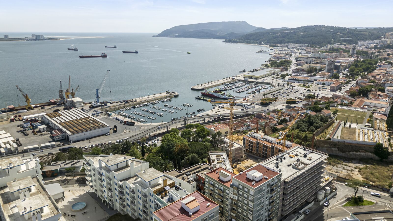 Triplex T4 com vista, Setubal - Imagem 41