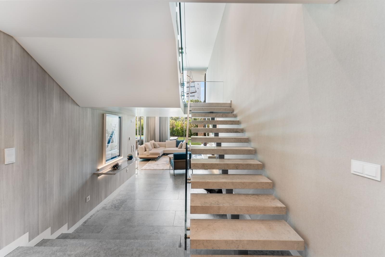 4 Bedroom Villa/Townhouse's Image 7