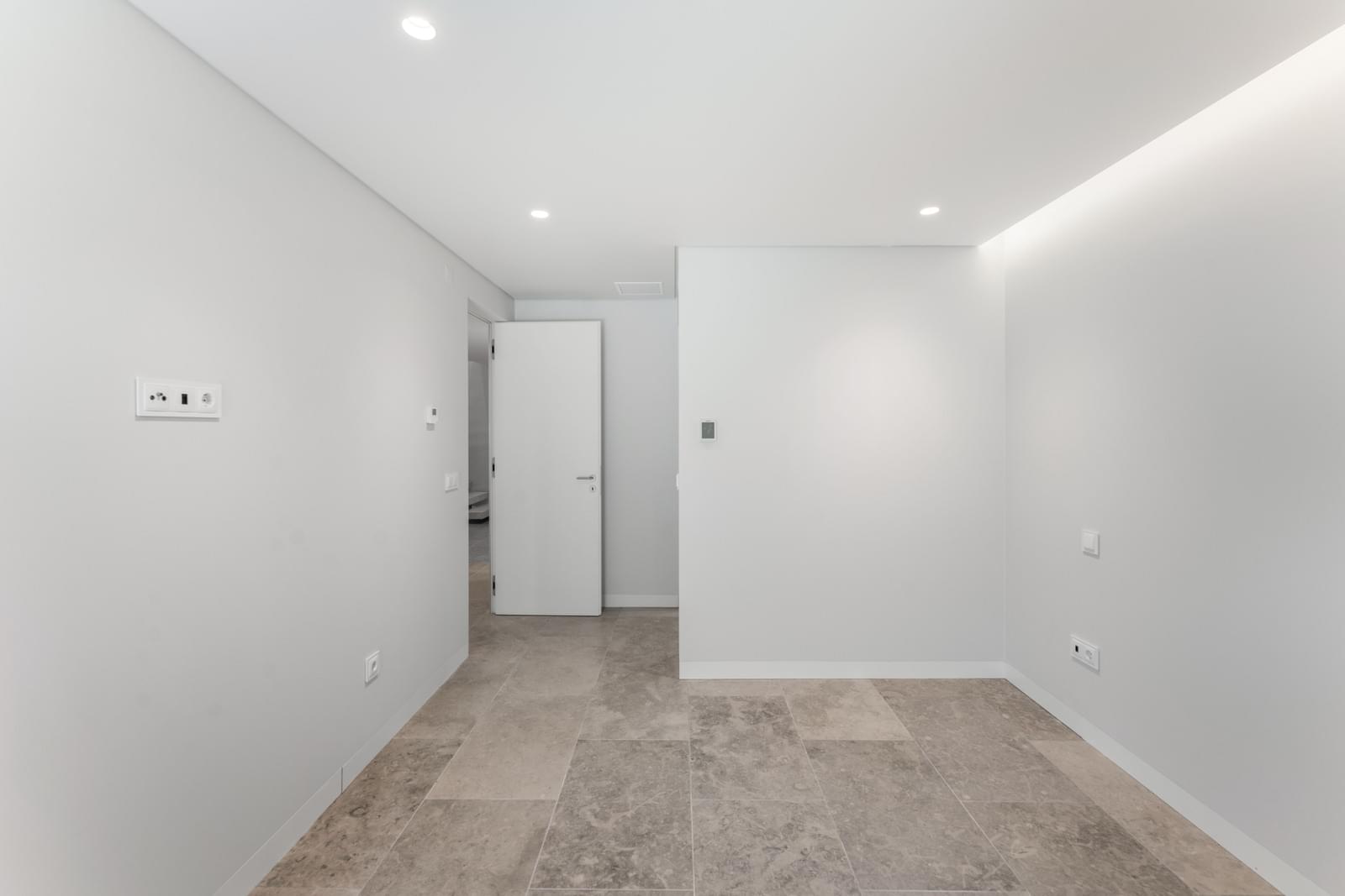4 Bedroom Villa/Townhouse's Image 10