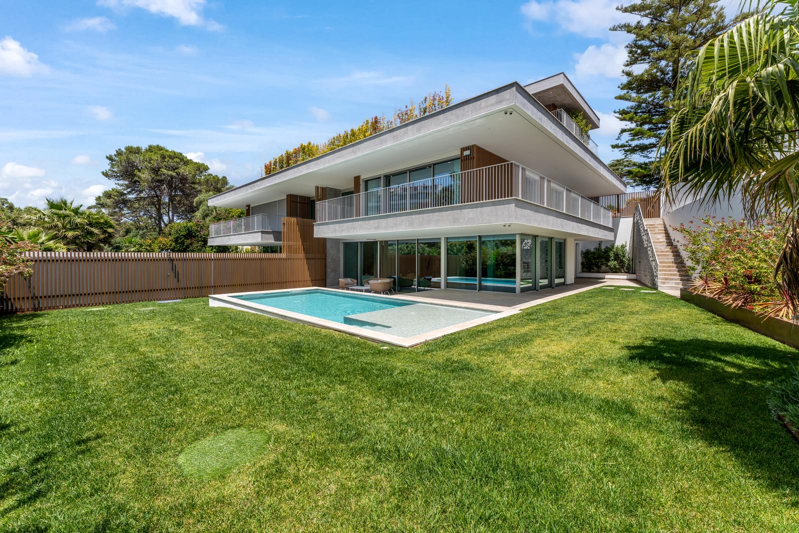 4 Bedroom Villa/Townhouse's Image 14