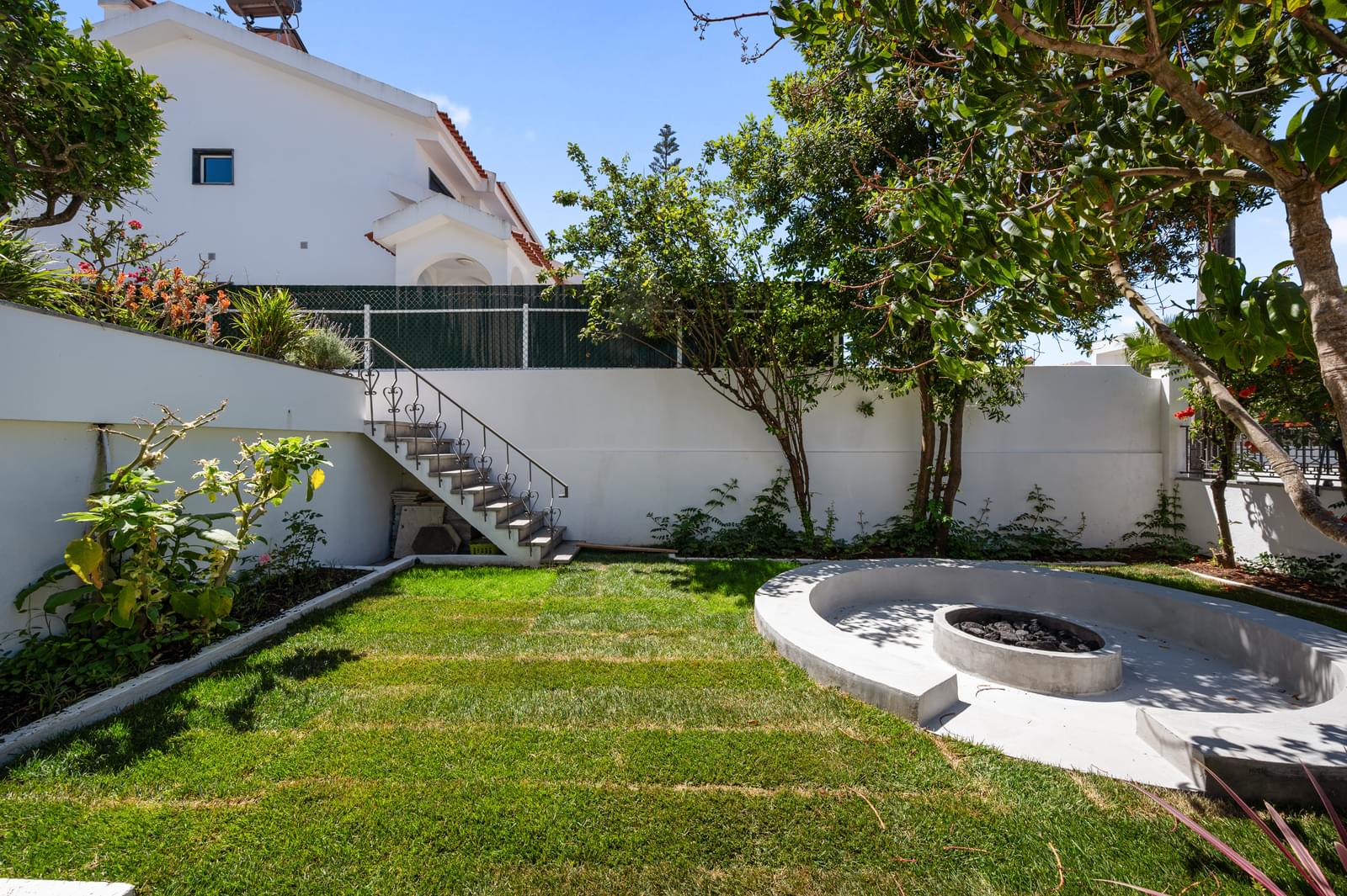 Moradia Geminada T4 com jardim, Marisol, Seixal - Imagem 1