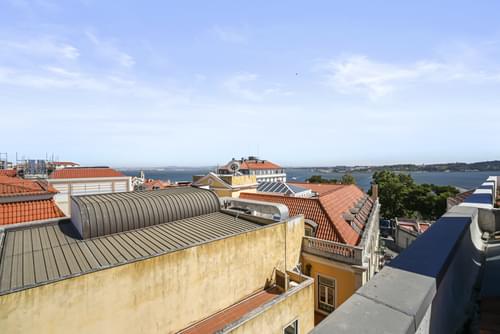 PF40766 - 2 Bedroom Apartment with a terrace, Lisboa - Image 20