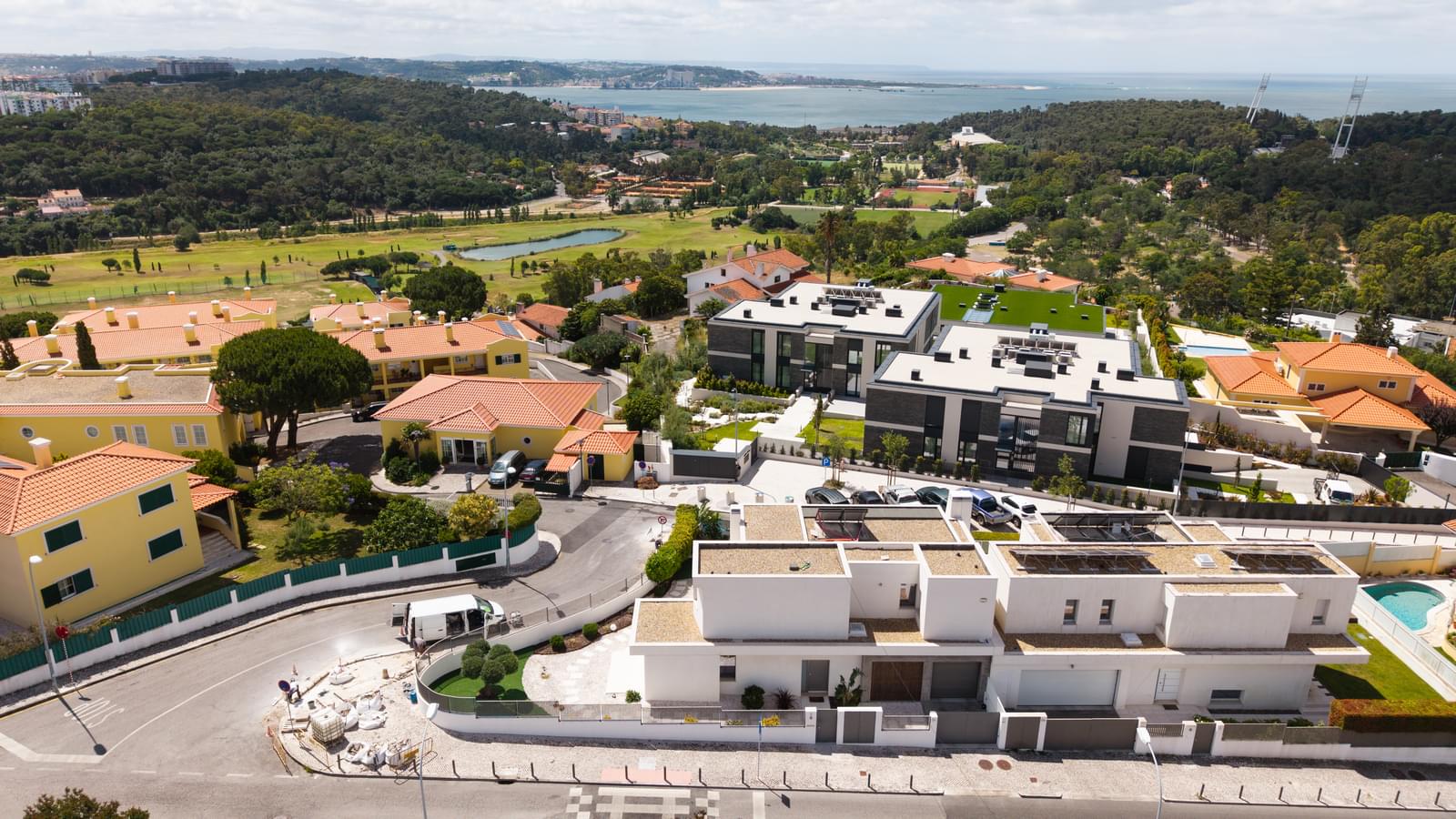4 Bedroom Semi-detached house with a view, Nova Queijas, Oeiras - Image 33
