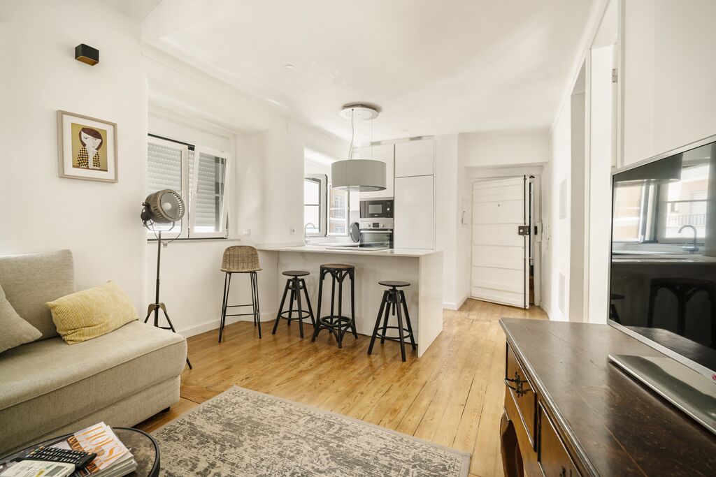2 Bedroom Apartment with a view, Praça da Alegria, Lisboa 2385923385