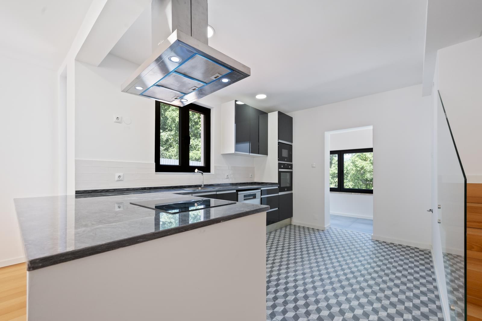 Moradia Isolada T4 com piscina, Azeitão, Setubal - Imagem 8