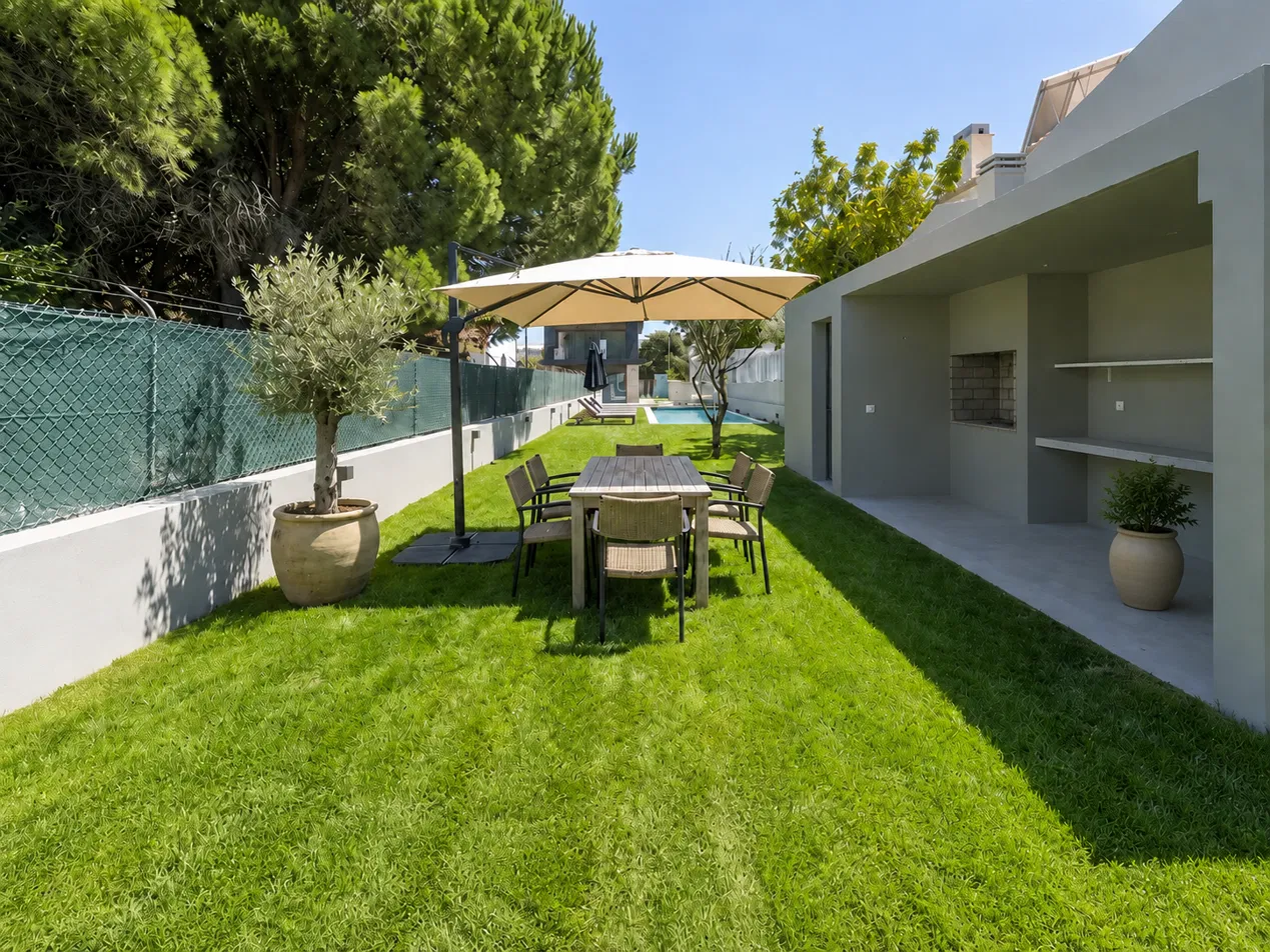 3 Bedroom Detached house with swimming pool, Murches, Cascais
