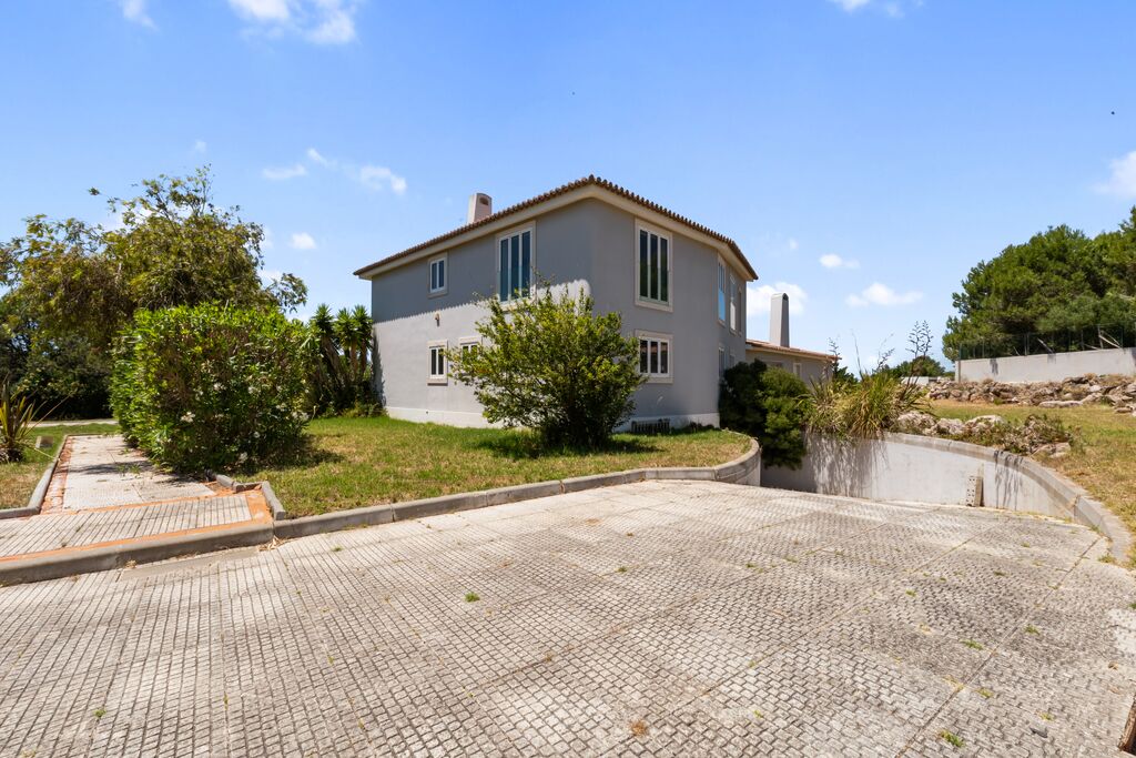 7 Bedroom House with garden, Guincho, Cascais