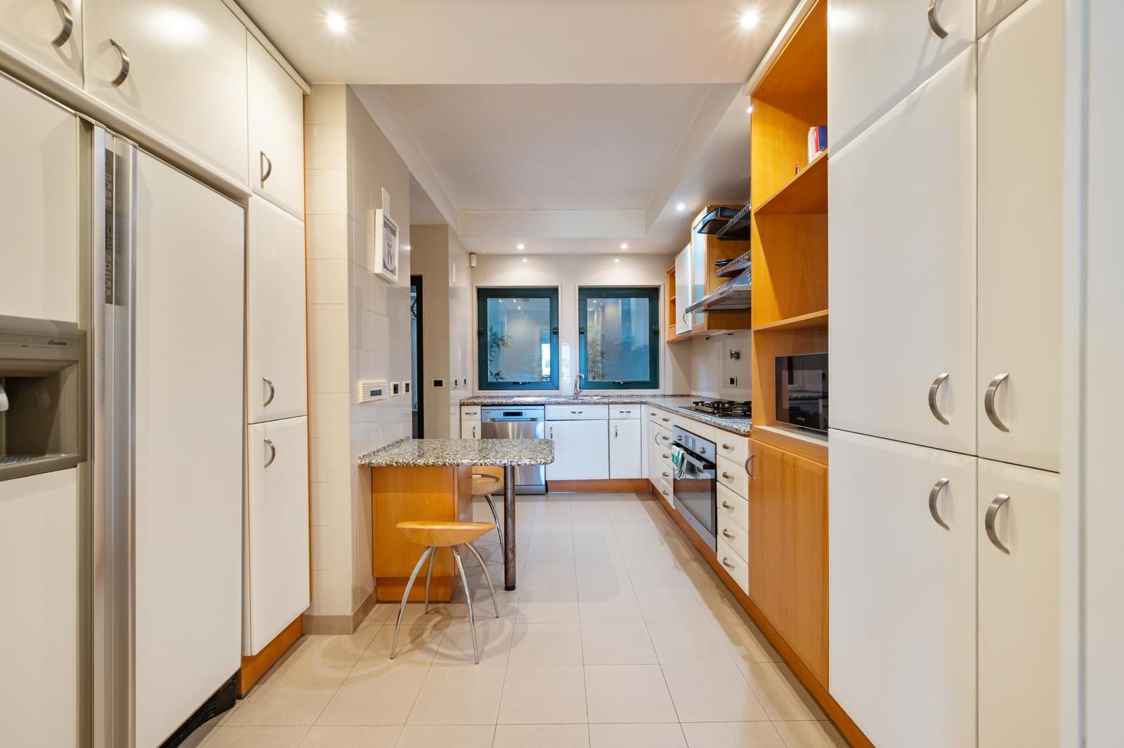 3 Bedroom Duplex with swimming pool, Graça, Lisboa - Image 9