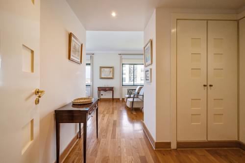 PF40837 - 3 Bedroom Duplex with swimming pool, Graça, Lisboa - Image 14
