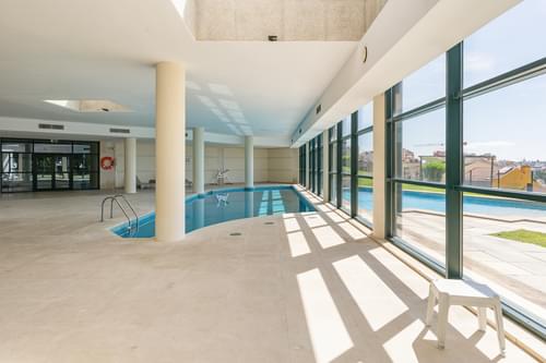 PF40837 - 3 Bedroom Duplex with swimming pool, Graça, Lisboa - Image 32