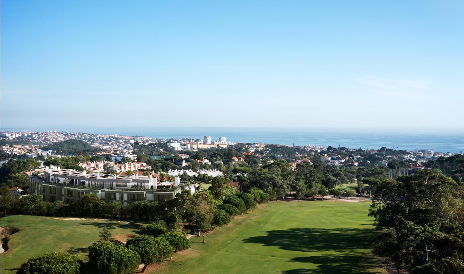 2 Bedroom Apartment with a view, Estoril, Cascais - Image 8