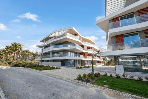 PF40849 - Apartamento T3 com jardim, Belas Clube de Campo, Sintra