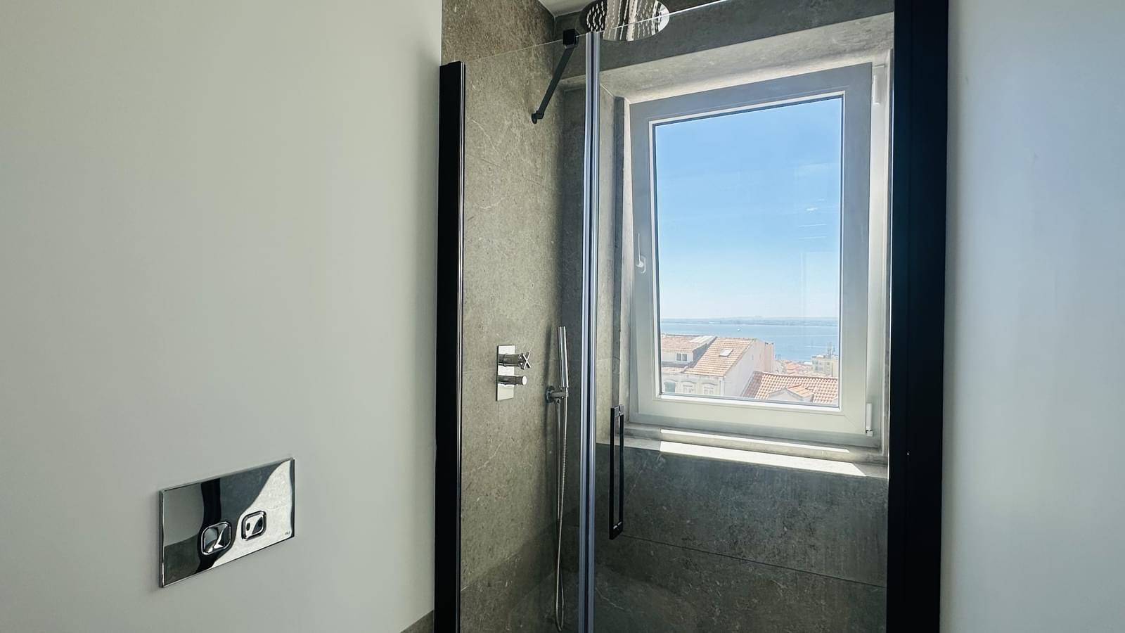 2 Bedroom Apartment with a view, Estrela, Lisboa - Image 14