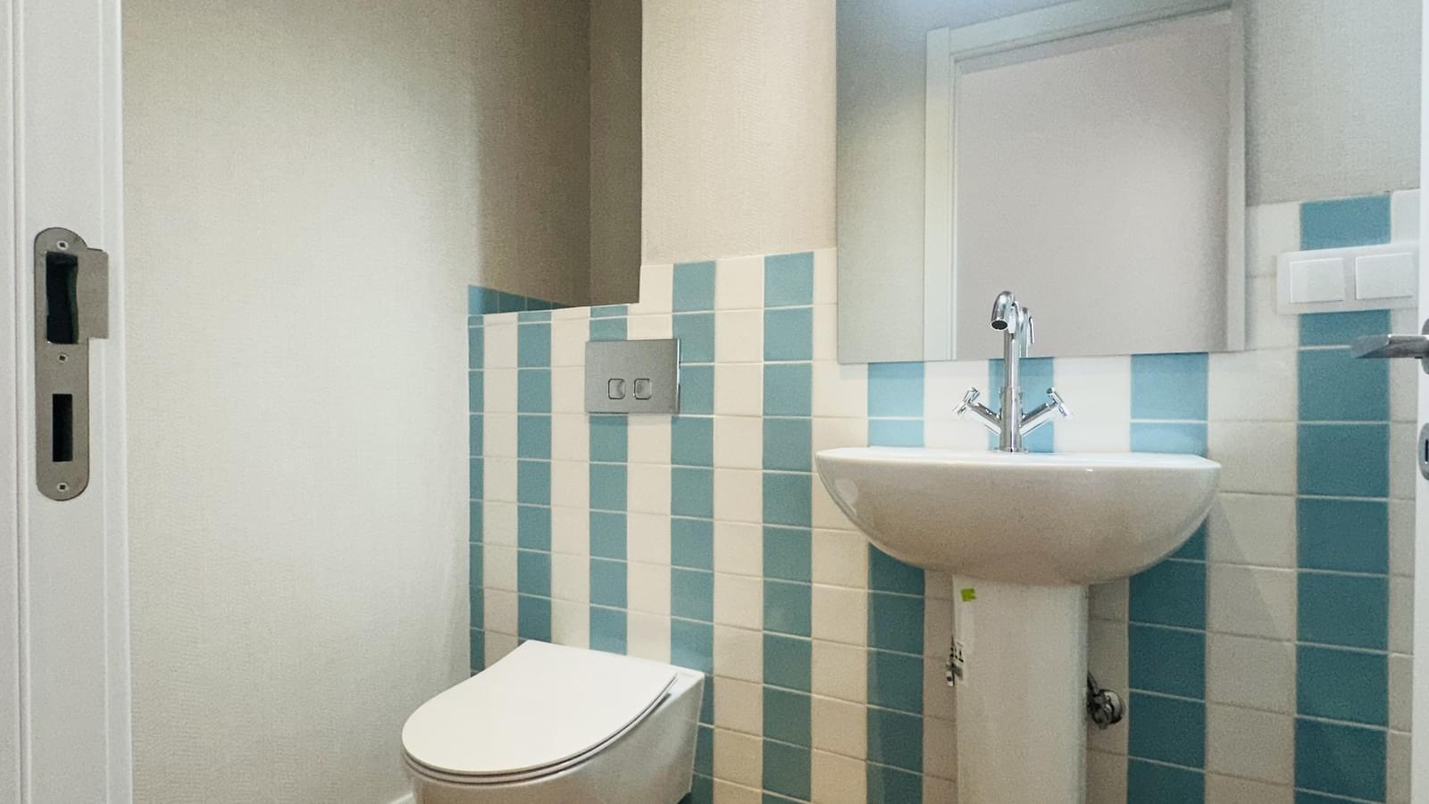 2 Bedroom Apartment with a view, Estrela, Lisboa - Image 19