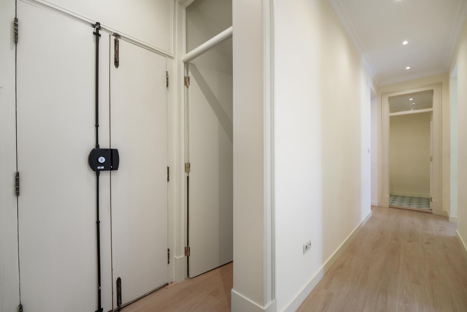 3 Bedroom Apartment with a view, Avenidas Novas, Lisboa - Image 3