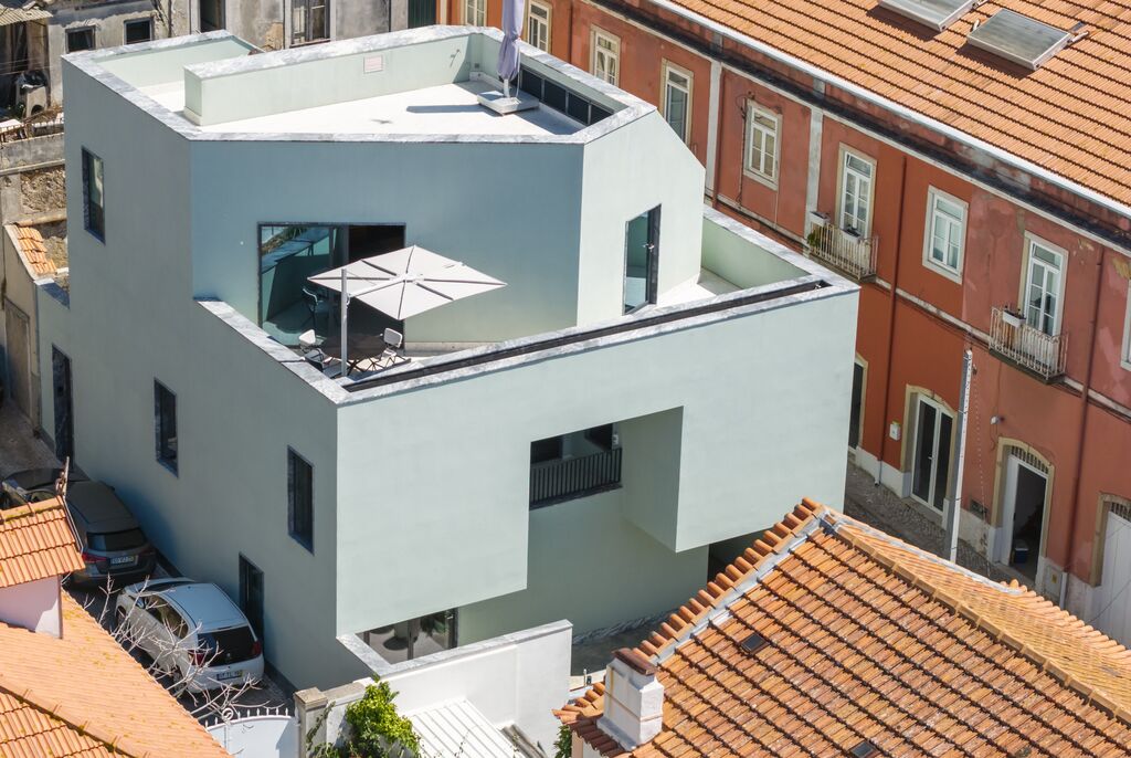 4 Bedroom House with garden, Estoril, Cascais