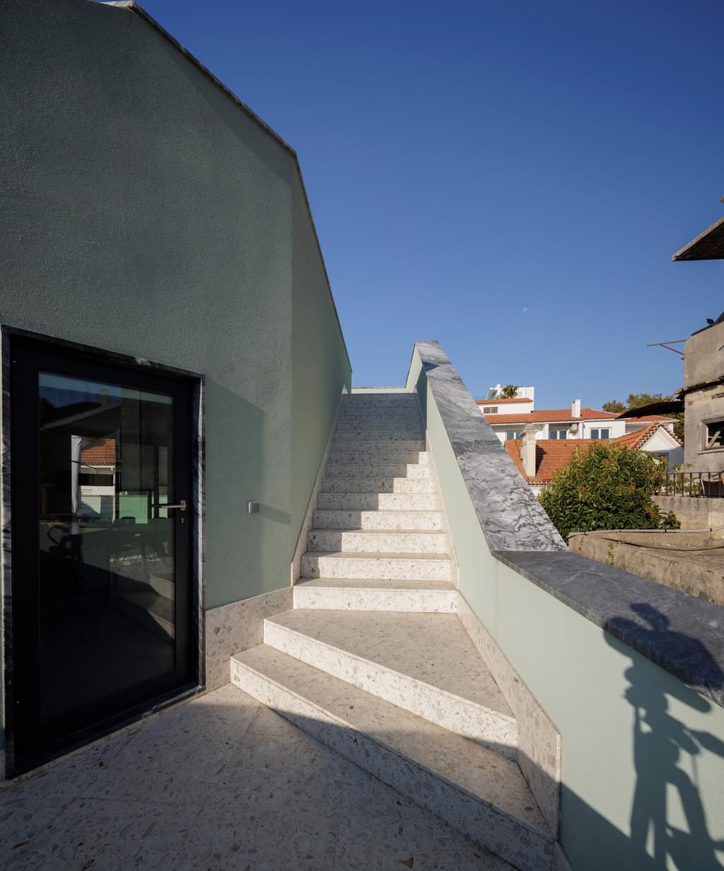 4 Bedroom House with garden, Estoril, Cascais